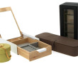 Quatre coffrets à bijoux dont un coffret