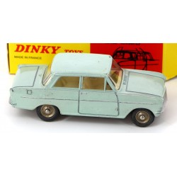 DINKY TOYS Opel Kadett (540) avec BO ré