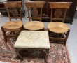 Trois chaises anciennes en bois fruitier