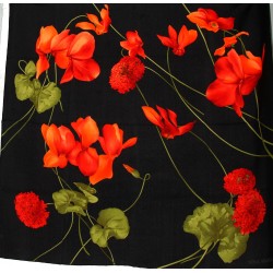 NINA RICCI - Carré en soie décor floral 
