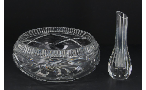 BACCARAT - Vase soliflore en cristal, si