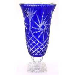 Grand vase sur pied en cristal bleu et t