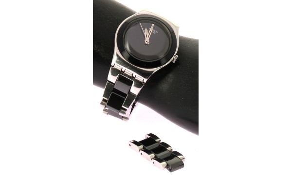 SWATCH - Montre bracelet de dame en acie