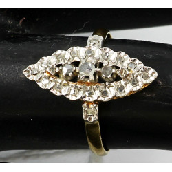 Bague marquise deux ors 18 carats, poinç