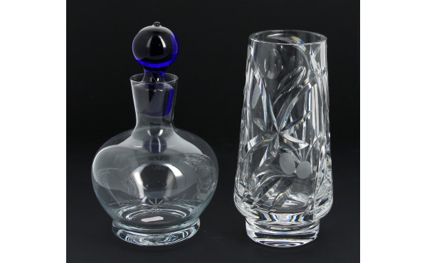 Lot de 2 verreries : vase en cristal pro