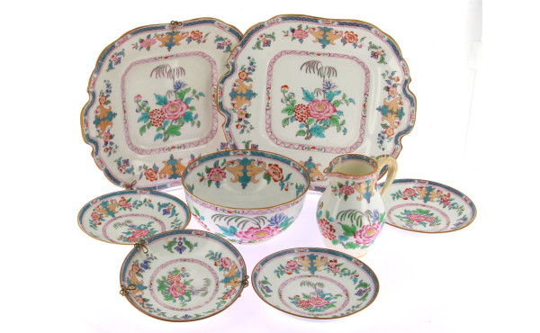 MINTON - Lot de pièces en porcelaine à d