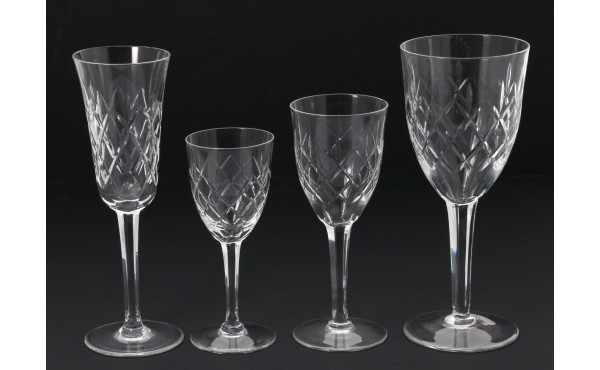 Service de verres à pied en cristal de L