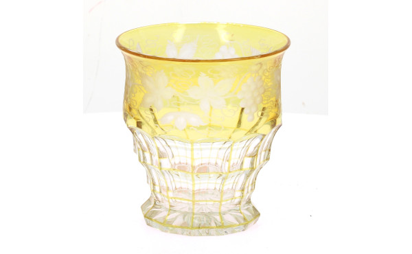 Grand verre ou vase en cristal de Bohême