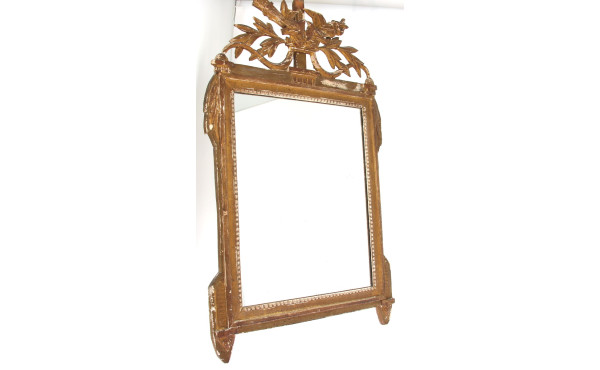 Miroir XVIIIème en bois sculpté et doré 