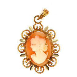 Pendentif en or jaune 18 carats, poinçon