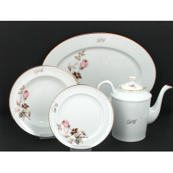 LIMOGES - Service de table en porcelaine