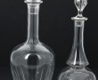 Lot de 2 carafes anciennes (une en verre