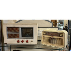 Lot de 2 postes de radio anciens en bois