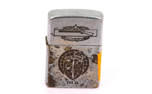 ZIPPO - Briquet décor Vietnam "Cu Chi 66