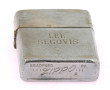 ZIPPO - Briquet marqué "Lee Segovis" et 