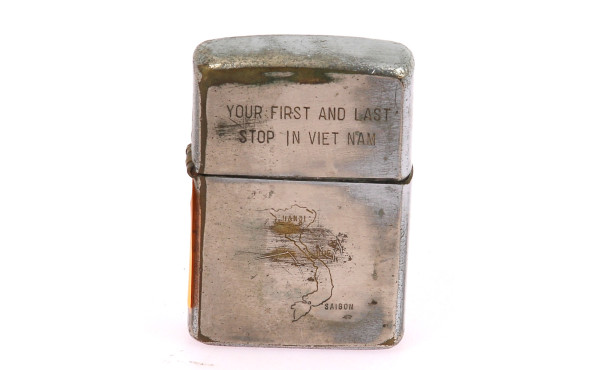 ZIPPO - Briquet décor Vietnam "Your firs