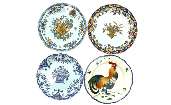 Lot de 4 assiettes en faïence : 3 assiet