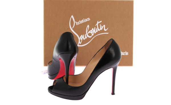 LOUBOUTIN - Paire d'escarpins ouverts à 