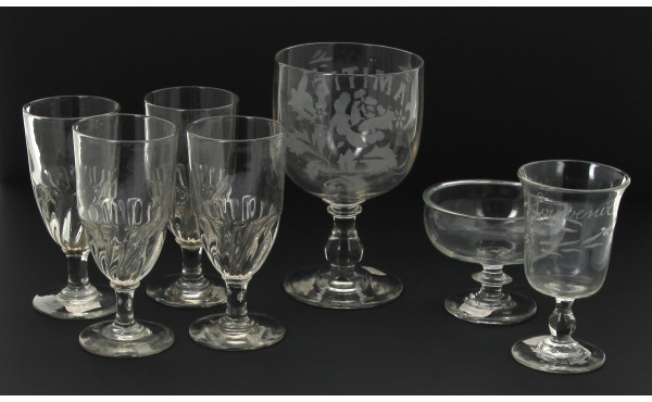 4 verres à absinthe anciens en verre mou