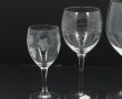 Suite de verres à pied en verre gravé de