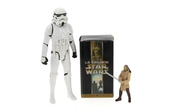 STAR WARS - 2 figurines en plastique + c