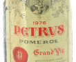 1 B PETRUS 1976 (bas goulot, étiquette p