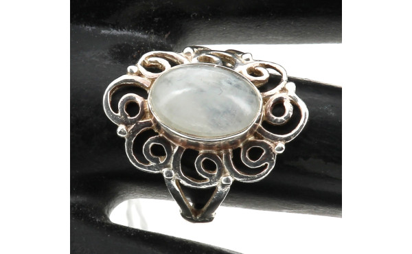 Bague en argent 925ème sertie d'un caboc