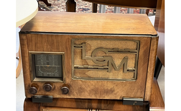 Poste de radio ancien LGM en bois, en l'