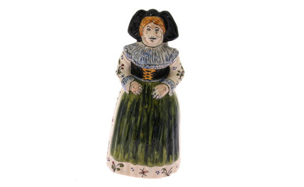 Statuette en faïence polychrome figurant