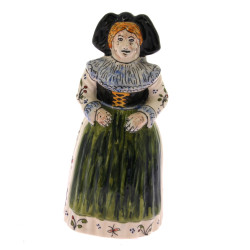 Statuette en faïence polychrome figurant