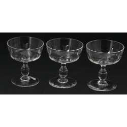 8 coupes anciennes en cristal, H 10 cm