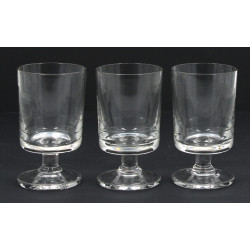 Années 70 - 11 verres à pied en verre, H