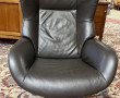 Fauteuil moderne en cuir sur pivot, doss