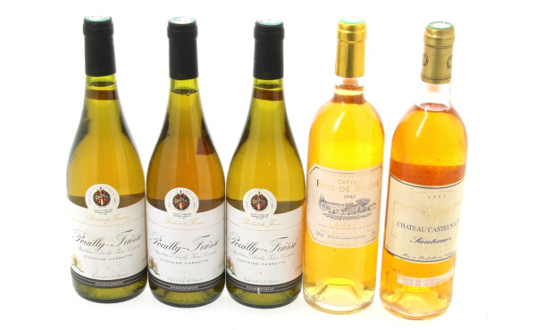 5 bouteilles de vins: - 1 B Sauternes 1