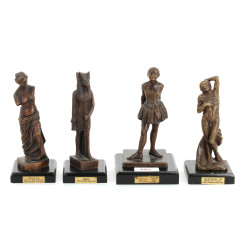 Lot de 4 reproductions en bronze d'après