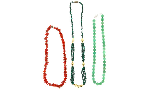 Lot de 3 colliers : un collier brins de 