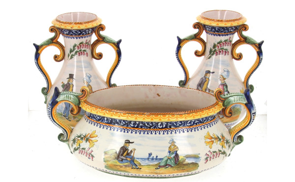 HENRIOT QUIMPER - Garniture en faïence p