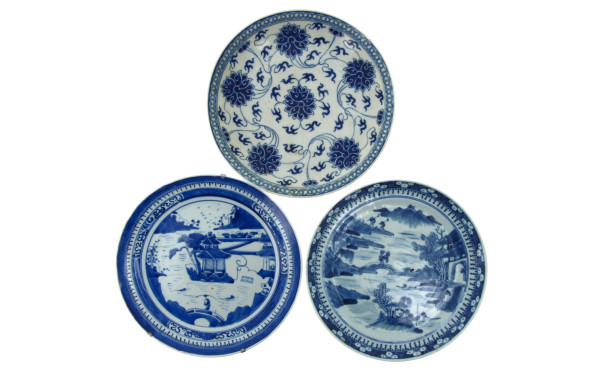 Lot de 3 pièces en porcelaine asiatique 