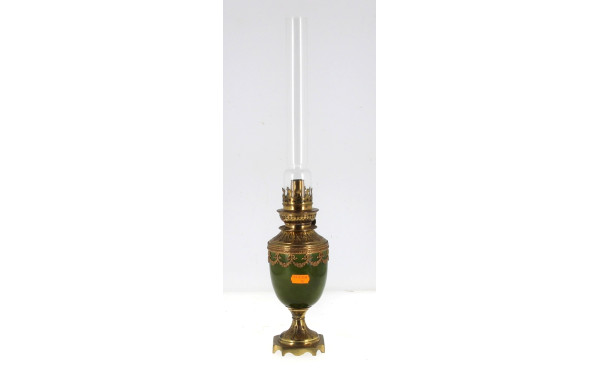 Petite lampe à pétrole ancienne, corps e