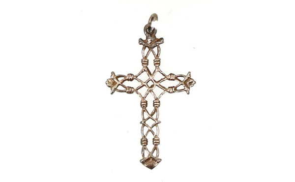 Pendentif croix ajourée en argent, H 5,4