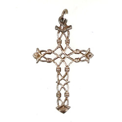 Pendentif croix ajourée en argent, H 5,4