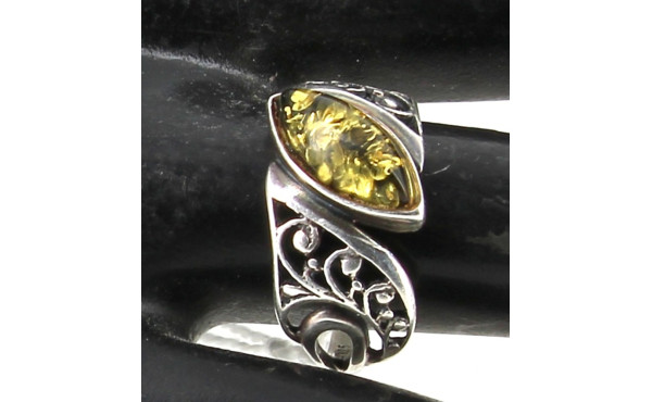 Bague en argent 925ème, monture ajourée,