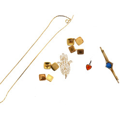 Petit lot de bijoux fantaisie : pendenti