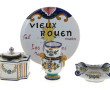 Lot de 4 pièces en faïence polychrome : 