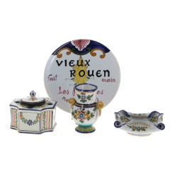 Lot de 4 pièces en faïence polychrome : 