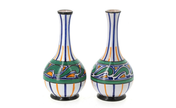 Henri DELCOURT - Paire de vases soliflor