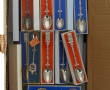 Stock vintage neuf de cuillères souvenir