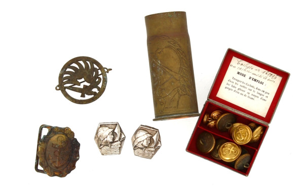 Thème MARINE et militaria - Lot comprena