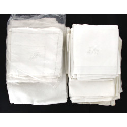 Lot de linge ancien comprenant une nappe