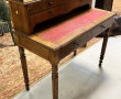 Petit bureau à gradin en bois et plateau